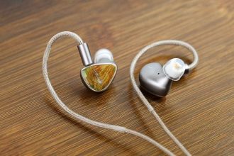 Sivga Lyrebird. Four drivers per ear chasing hi-fi sound on a budget