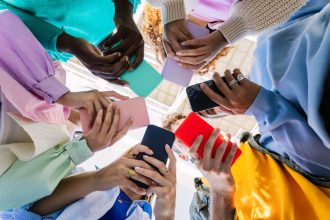 UK Social Media Curfew. Britain Moves to Tame Teens' Late-Night Scrolling