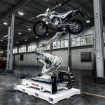 Kawasaki RL030N. The eight-axis robot built to think on its feet
