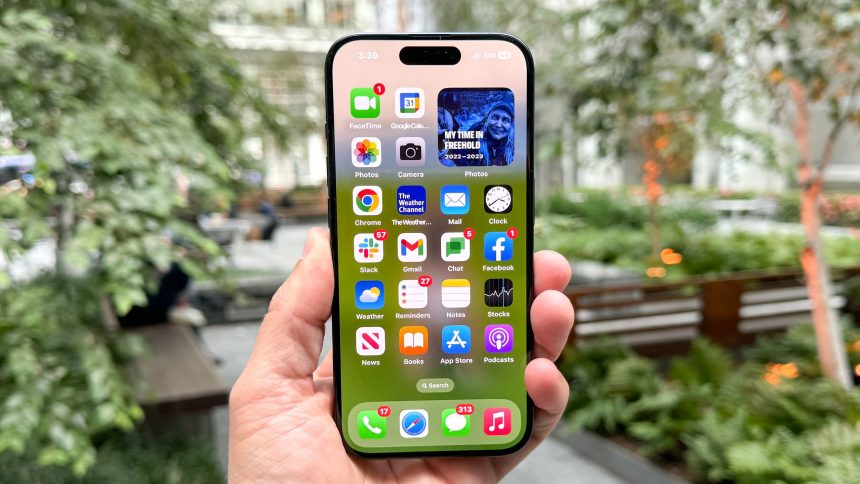 RAMageddon. Eight habits to keep your current phone alive for years