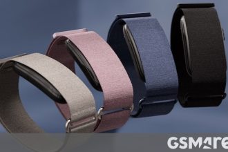 Garmin CIRQA Smart Band. A screen-free tracker that skips the subscription trap