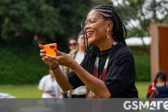 Tecno 100 Portraits of Becoming. When phone cameras learn to see everyone