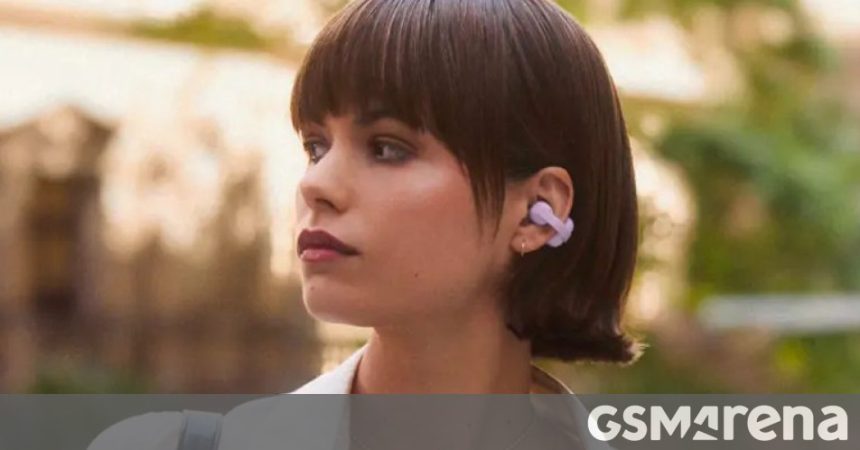 Sony LinkBuds Clip. Open-ear buds that let the world back in