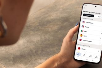 Motorola Global Connect. Your next phone comes with a travel data plan baked in