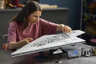 LEGO Star Wars Executor Super Star Destroyer 75457. Clear your shelf now