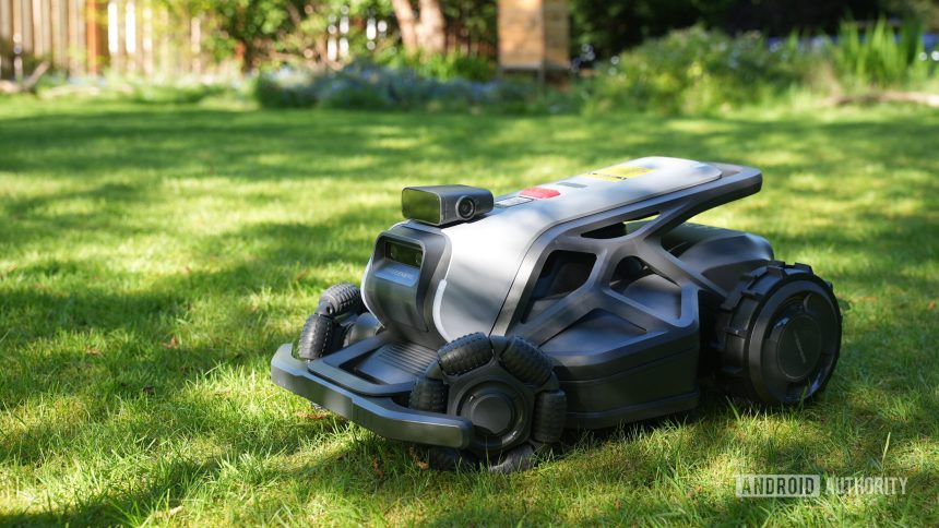 Airseekers Tron. A powerful mulching mower with a few rough edges