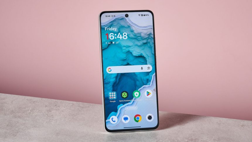 OnePlus Nord CE5 5G. The budget phone that refuses to die by dinner