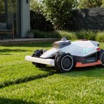 Mammotion LUBA 3 AWD 5000H. The wireless mower that finally makes robotic lawn care affordable