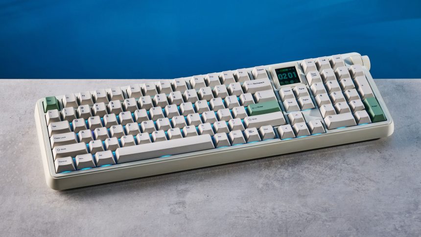 Epomaker RT100 Pro. A keyboard with a screen and a sense of humor