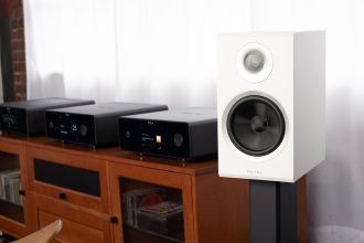 Rotel Amora 5. The brand returns to passive speakers after 25 years