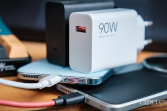 USB-C Chargers. The one hidden spec that decides how fast your phone actually charges