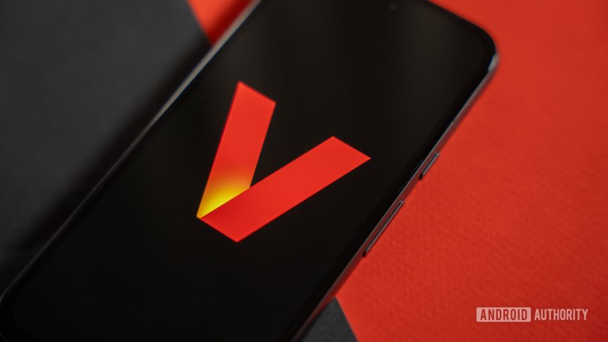 Verizon Outage. Vandals cut fiber cables and knock out service again