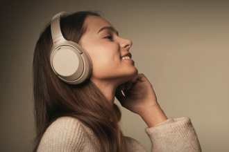 Winamp Player. The nostalgic name returns to shake up streaming