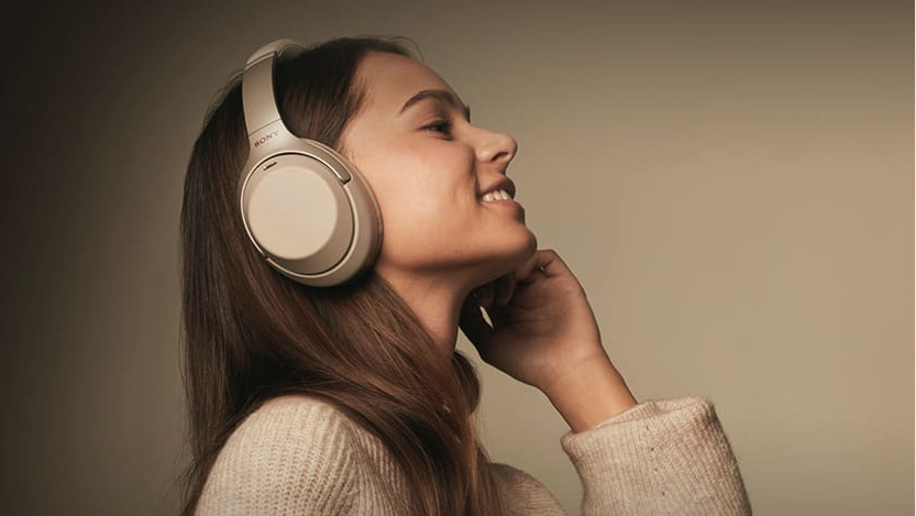 Winamp Player. The nostalgic name returns to shake up streaming
