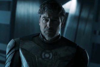 Lanterns. DC's grounded detective drama teases a cosmic future