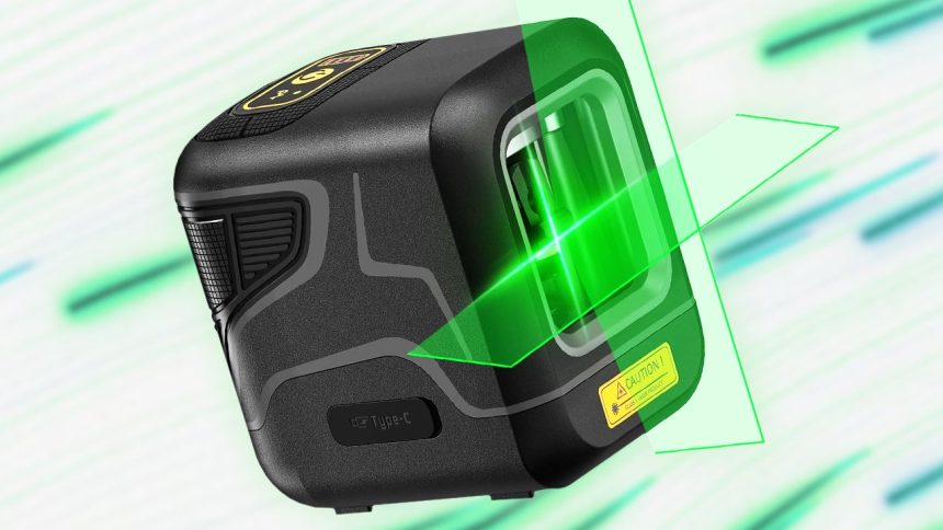 Fanttik D2 Pocket Green Laser Level. Straight lines for under thirty bucks