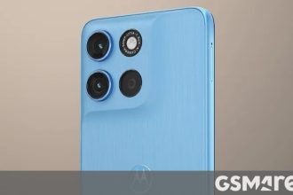 Moto G Max. A 7,000mAh battery that dares you to find an outlet