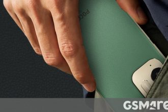 Poco M8x 5G. A fifth sibling steps out of the shadows in dark green