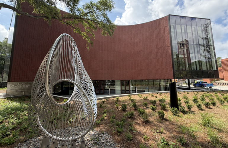 UF Autodesk Design and Make Lab. Robots take on America's housing crunch