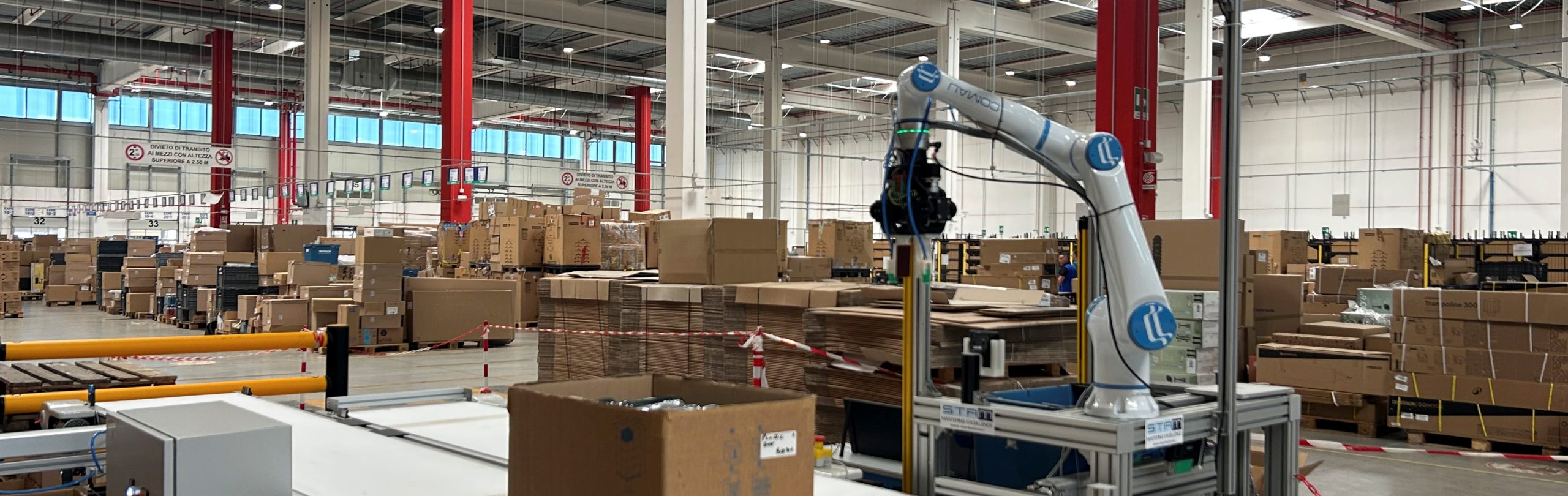 Comau MyCo. The cobot that learned to pack Decathlon orders