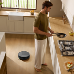 iRobot Roomba Max 875 Combo. A flagship that seals itself to your carpet