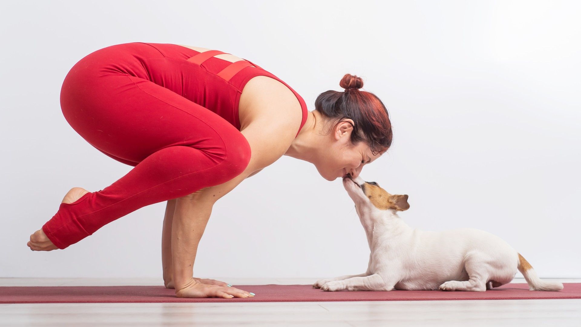 Yoga-Go Crow Pose. The balance trick that turns your hands into the engine