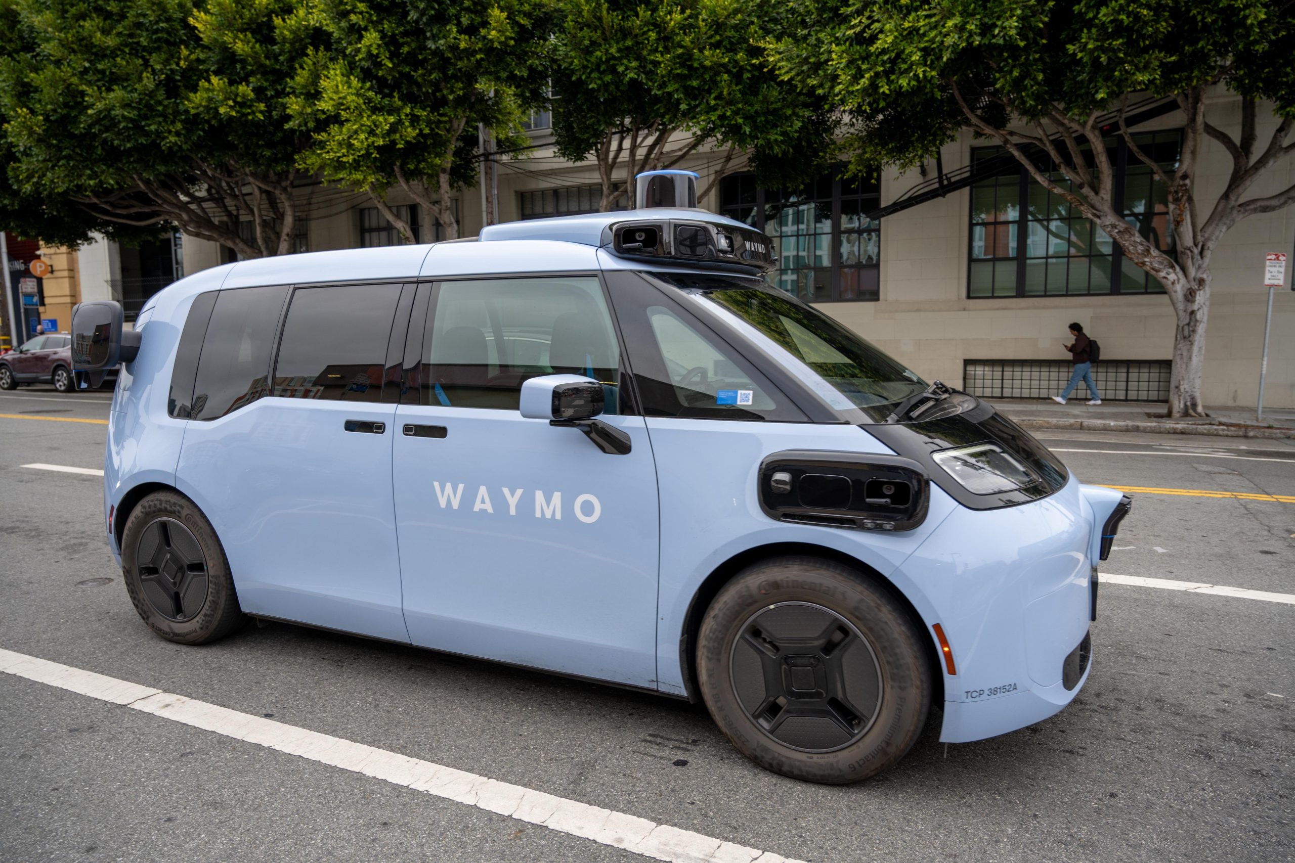 Waymo Singapore. The Robotaxi Giant Picks Its First Southeast Asian City