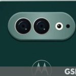 Motorola Razr Flex. The wide foldable leaks in full ahead of a December debut