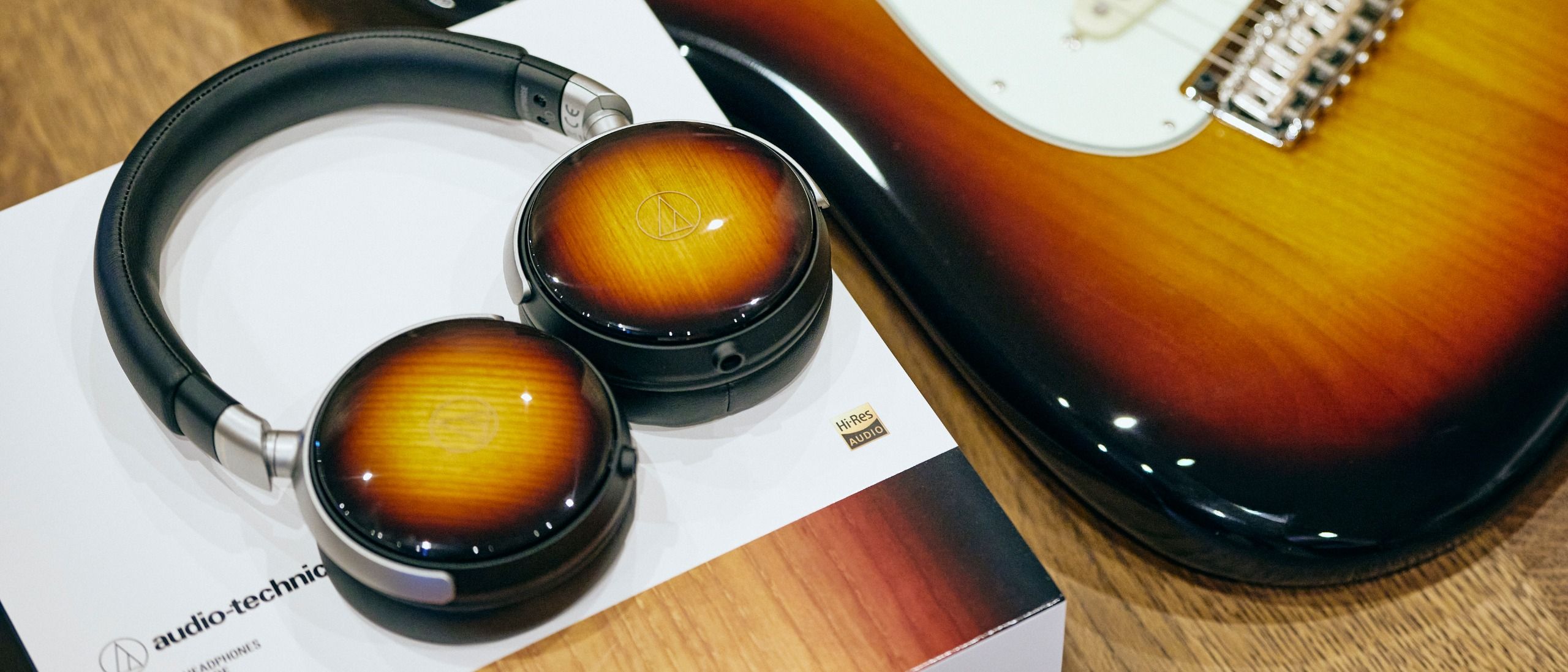 Audio-Technica ATH-WP900SE. A sunburst guitar finish wrapped around 53mm drivers