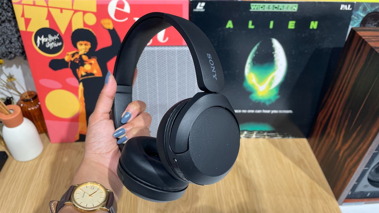 Sony WH-CH530. The new budget cans arrive and the old ones get a price crash